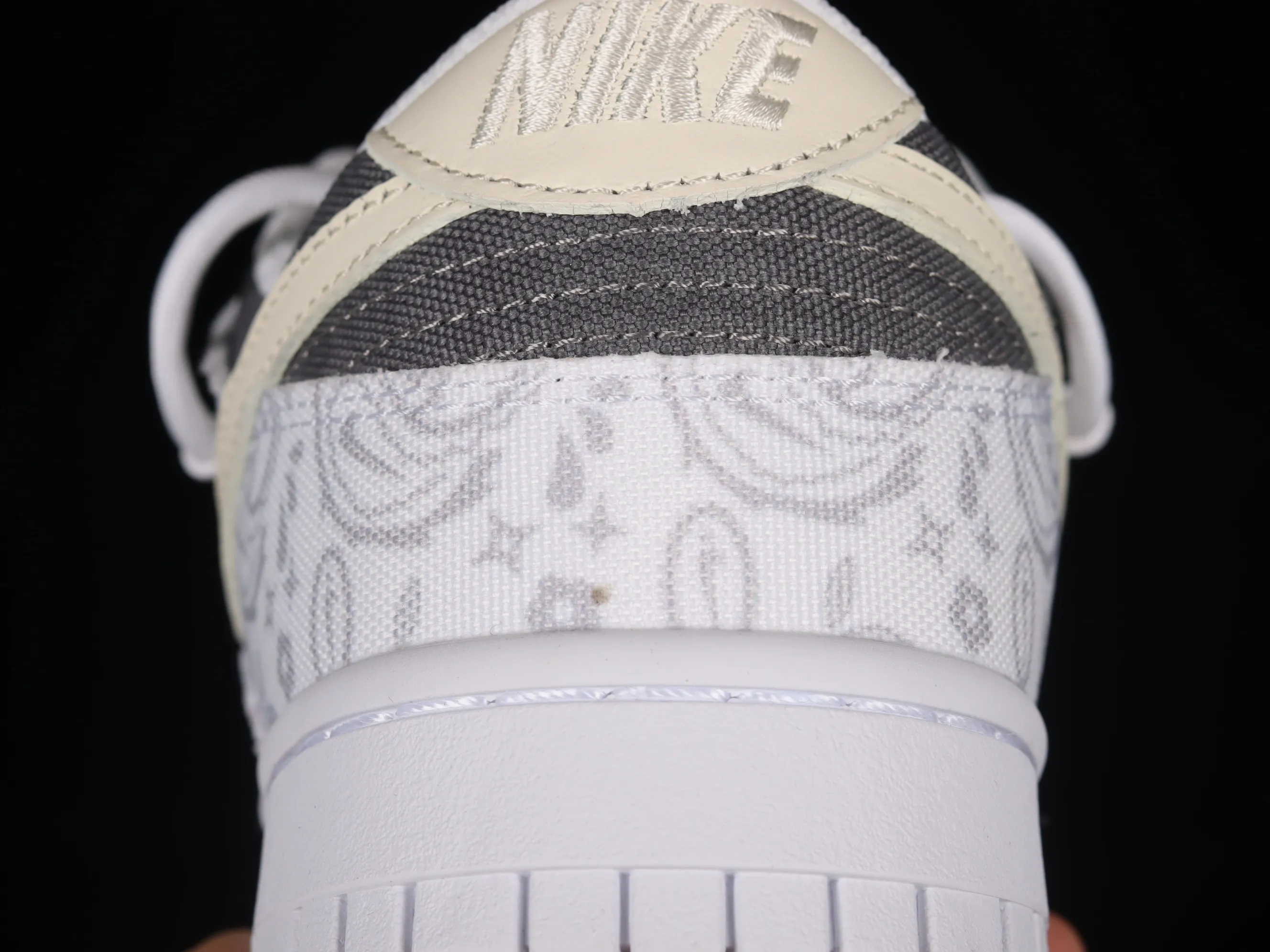 All categories Nk SB Dunk series Nk SB Dunk Low low-top sneakers Nk Dunk Low ESS reverse cashew flower micro industry customized version of deconstructed strap casual sneakers DJ9955-100